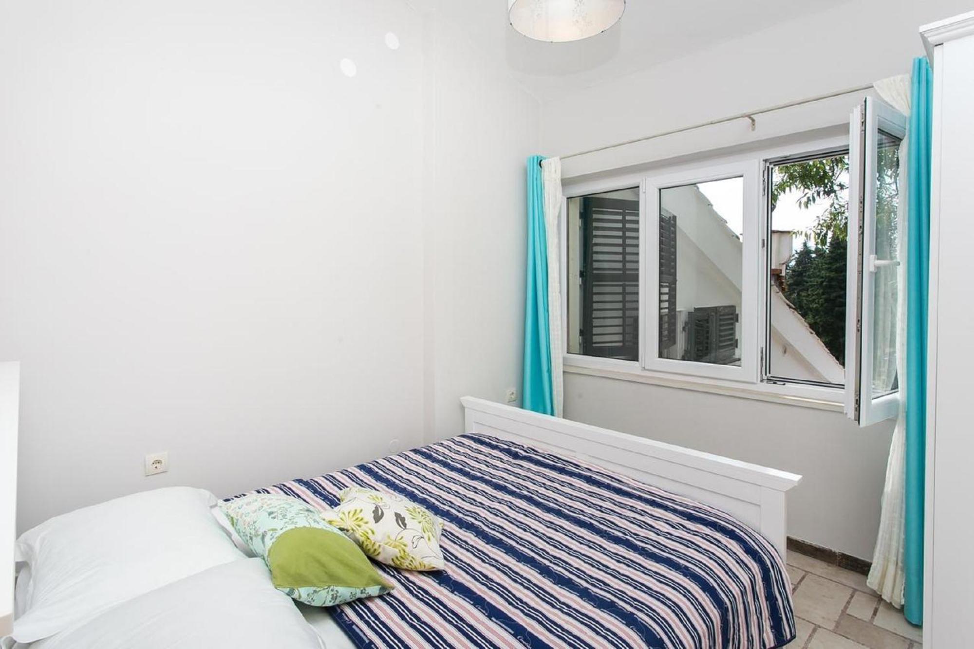 Apartments Villa Mirjana Mlini Bilik gambar